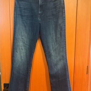 MOTHER The Hustler ankle jeans in Heirloom wash.